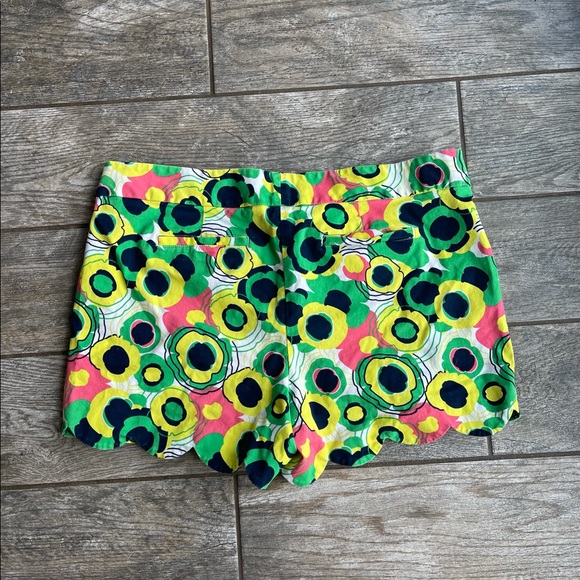 Crown & Ivy Shorts - Picture 5 of 6